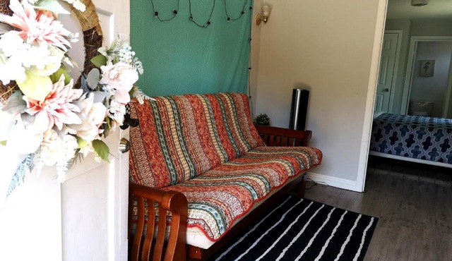 Pasadena suite with private entrance in Pasadena