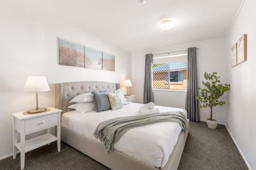 Peaceful 1-Bed Apartment in Kedron with Parking