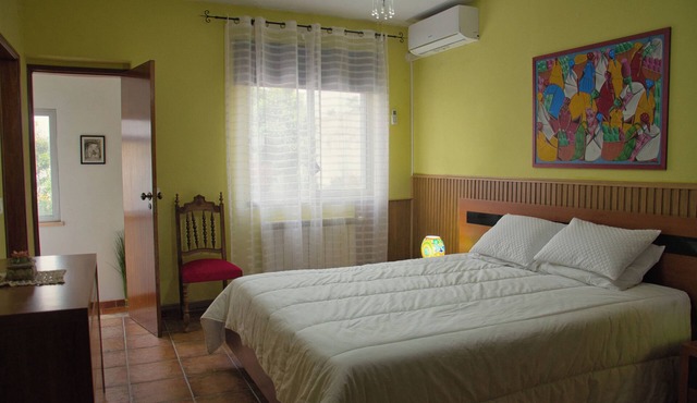 Peaceful Farmhouse Retreat Near Nazaré | 3BR Countryside Stay Minutes to Beach