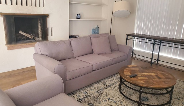 Perfect for traveling Dr.s and Nurses, near the St. Helena Hospital