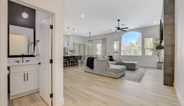 Perfect Locale: Work & leisure oasis! 3BR, pool, office, high-end finishes!
