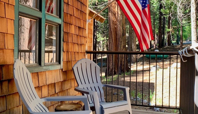 Pet and Family Friendly - Pool Access Included