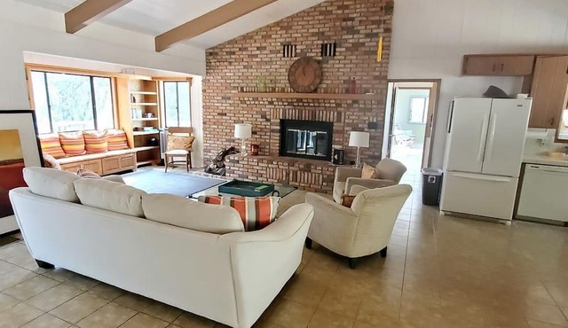 Pet-Friendly Cabin in Julian for Weekend Getaways in California