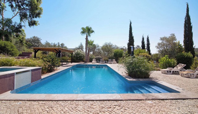 Pet-friendly Finca Fazendinha with Mountain View, Pool, Wi-Fi, Garden & Terrace