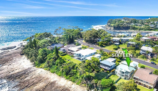 Pet-Friendly Waterfront Retreat | Malua Bay Beauty