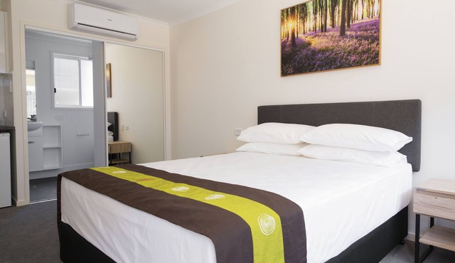 Petrie Mill Motel