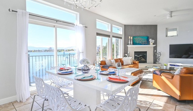 Picturesque Waterfront Modern Lake House
