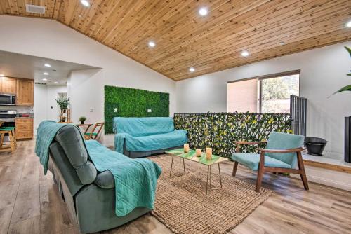 Pine Mountain Club Villa w/Sauna, Deck + Views!