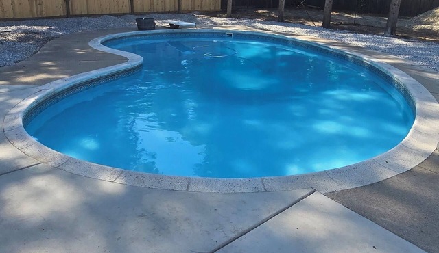 Pool house near Red Bluff fairgrounds with AC, WiFi, RV, boat parking