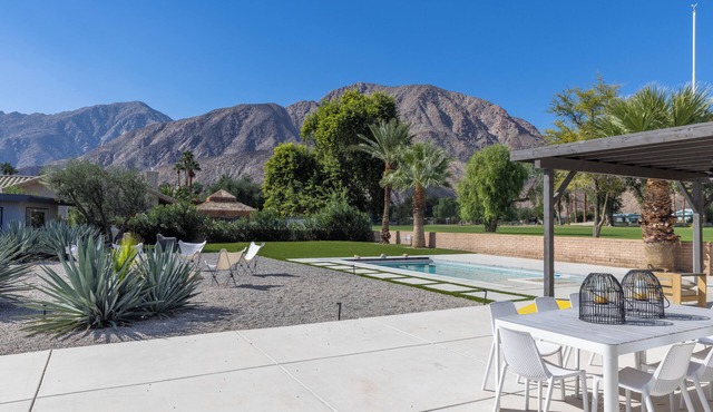 Pool & Mtn View! Designer Borrego Springs Hideaway