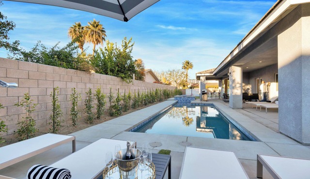 Pool/Spa-Location-Basketball-GameRoom-Specials ask
