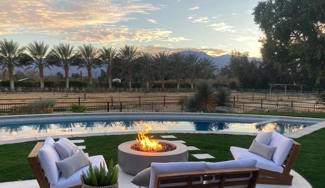 Pool, spa, near golf, dining over 5 acre estate!