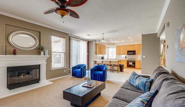 Pool Table & Home Gym! Manteca Group Getaway