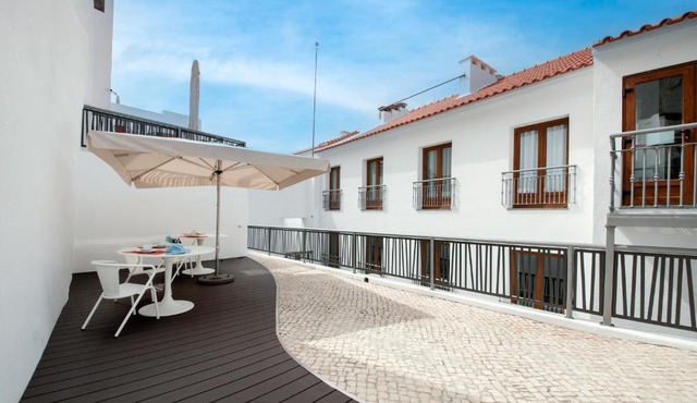 Porta da Arrábida Suites