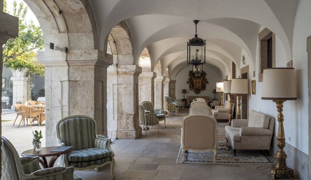 Pousada Castelo de Palmela - Historic Hotel