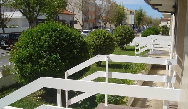 Praia da Barra apartment with pool, playground and wifi