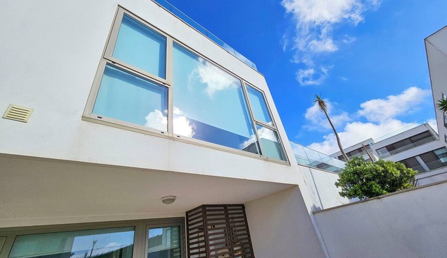 Premium 3-Bedroom Villa – Silver Coast Heights, Praia da Areia Branca