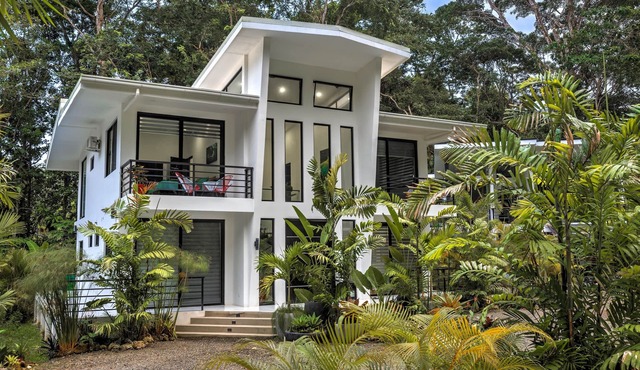 President: Beautiful house with excellent location