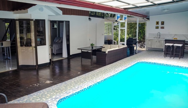 🌿private Covered Terrace with Pool and full kitchen right at your back door