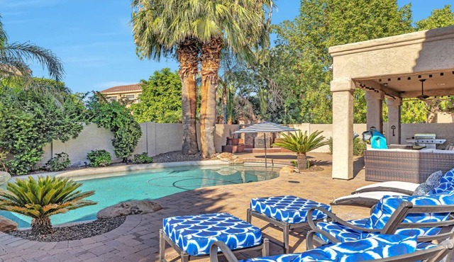 Private Pool, Pool Table, BBQ, Near San Diego Padres & Seattle Mariners Spring Training + FREE GOLF!