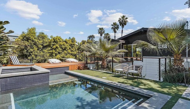 Private Saltwater Pool + Spa Resort Backyard Sleeps 10