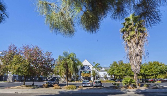 Quality Inn Fresno Yosemite Airport