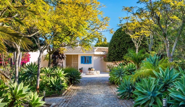 Quinta Azul - Gorgeous Apartment with Pool & Private Terrace