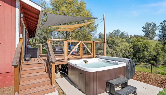 Ranch-Style Retreat w/Hot Tub, Game Room & Views!