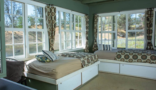 Rent a 25 acre lake - get the cabana for free