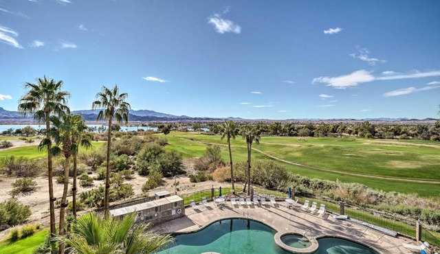 Resort-Style Lake Havasu City Condo with Pool!