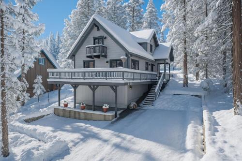 Ridgeview Retreat Location Meets Comfort AC!