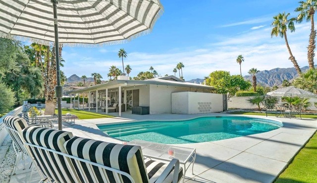 Roadrunner Retreat - Your Private Poolside Retreat Awaits