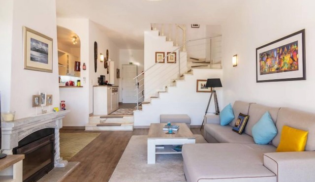 Roberts by Interhome