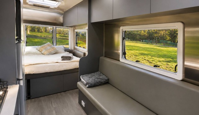 Romantic Caravan Glamping Retreat in Rawson, Gippsland