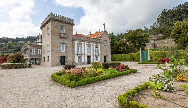Romantic Historic Tower with Pool and Gardens