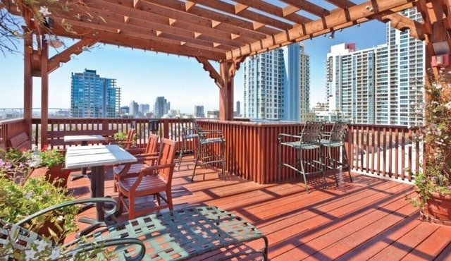 San Diego | Urban Couples Escape | Sun Deck + Fitness