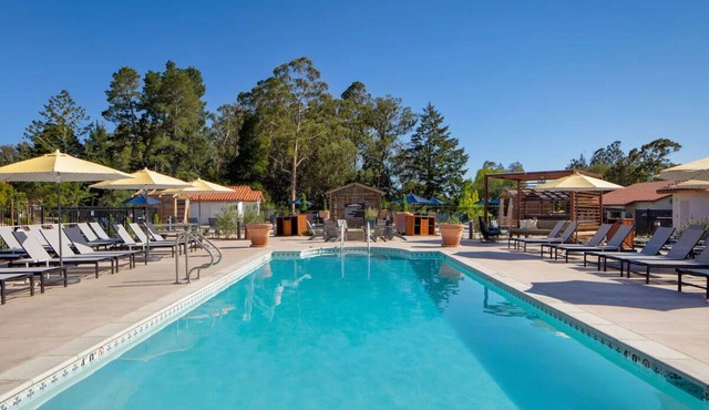 Santa Cruz Room Perfect for Pet Owners | 2 Spacious Rooms | Outdoor Fireplace