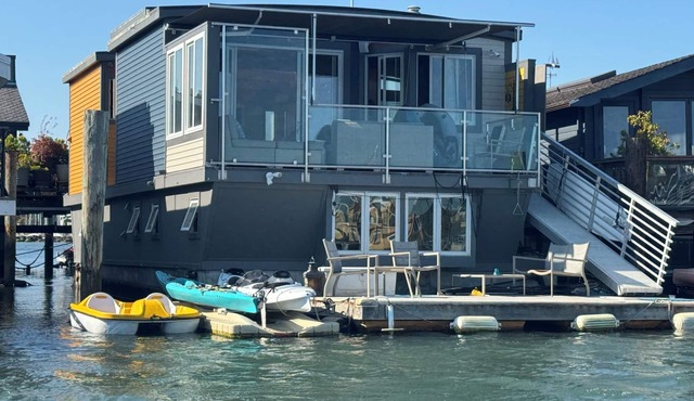 Sausalito Luxury Floating Home