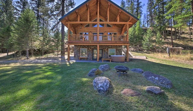 Scenic Riverfront Retreat w/Hot Tub & Kayaks!
