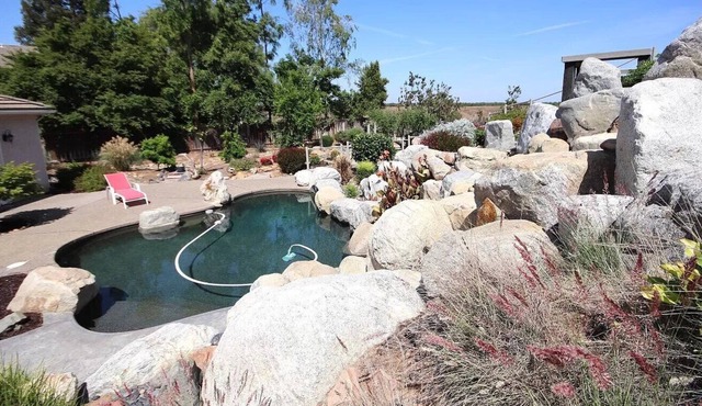 Secluded Resort-like home near Yosemite & Sequoia