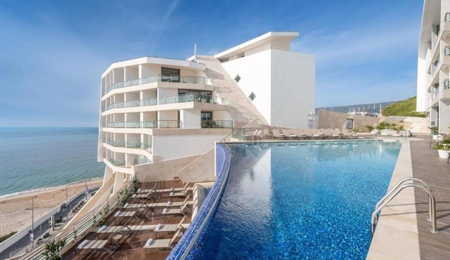Sesimbra Oceanfront Hotel | Ocean View Premium Deluxe | Balcony | Pools