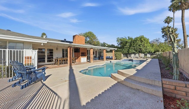 Shalimar - HUGE HOME- ASU-6 bed 3 bath-Heated Pool