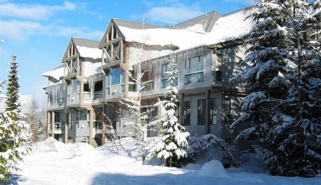 Ski-in/Ski-Out Luxury Condo Greystone Lodge - Hot Tub & Pool