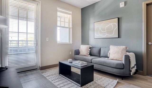 Sleek Burlingame 1BR w/W/D, Gym & Roof, nr Caltrain, by Blueground