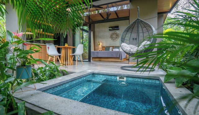 Sombra Bungalow, AC and Plunge Pool near Arrecife
