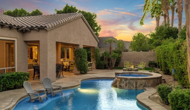 Songbird by AvantStay | Pool, Spa & Firepit + Tons of Outdoor Seating