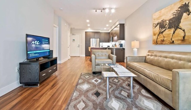Spacious 1BR | Free WiFi | Laundry | Near Castro Street