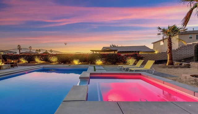 Spacious 5-bedroom villa with resort size 52ft Pool
