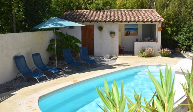 Spacious accommodation, swimming pool, terraces, located on our property in Cardet