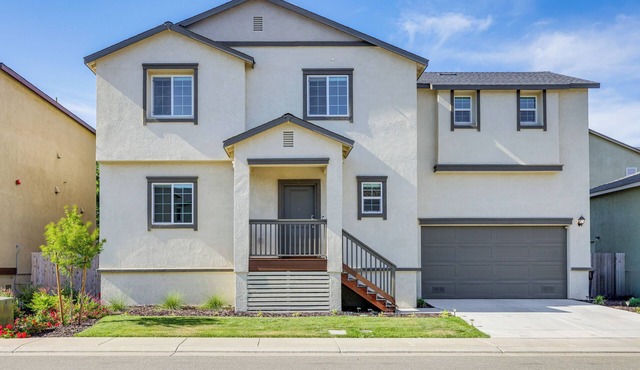 Spacious Family Home in Stockton - Pets Welcome!